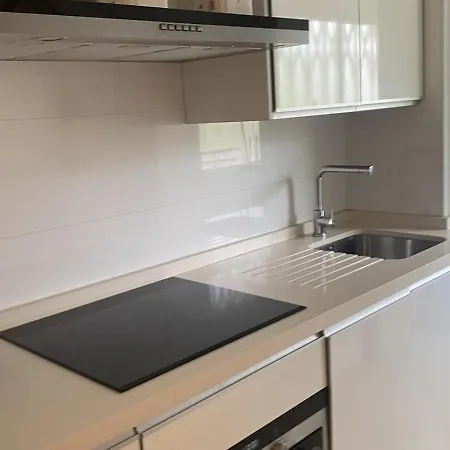 Homely Paseo Maritimo Edificio Eden Roc * Μαρμπέλλα