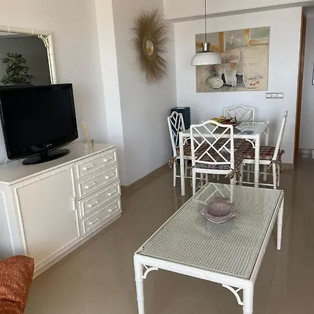 Homely Paseo Maritimo Edificio Eden Roc Apartment *