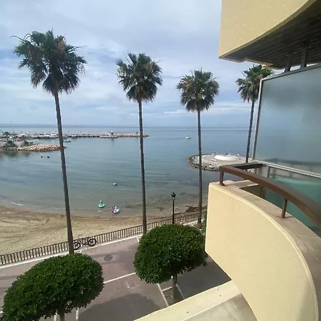 Homely Paseo Maritimo Edificio Eden Roc * 马尔韦利亚