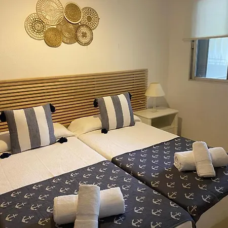 아파트 Homely Paseo Maritimo Edificio Eden Roc 마르베야