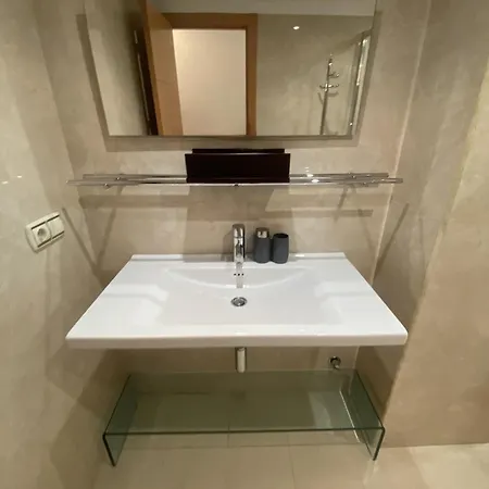 Homely Paseo Maritimo Edificio Eden Roc Διαμέρισμα