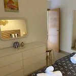 Homely Paseo Maritimo Edificio Eden Roc * Marbella